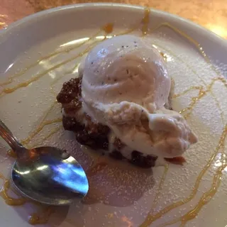 Salted Caramel Crumble