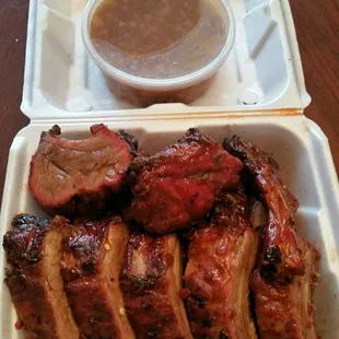 Full rack of Baby backs and reg baked beans