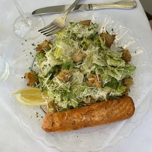 Cesar salad with Salmon