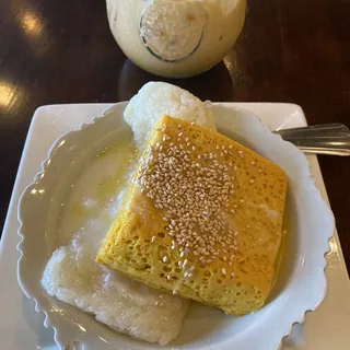 Egg Custard with Coconut Sweet Sticky Rice