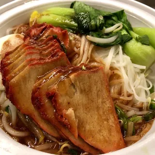 Jeed Jard (Spicy Peanut Tom Yum)