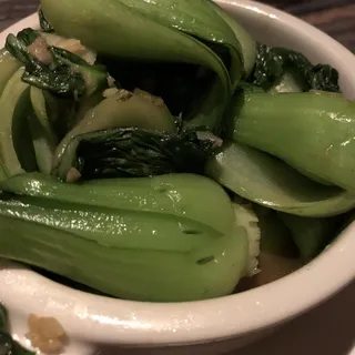 Sauted Baby Bok Choy with Garlic Sauce