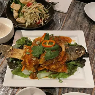 Pla makham (Tamarind Fish)