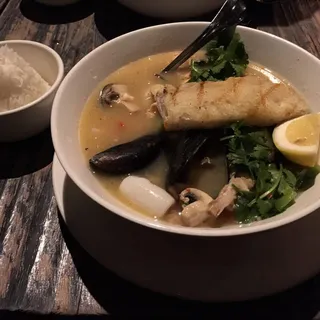 Poh Tak (Thai-Style Bouillabaisse)