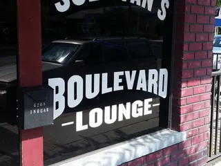 Boulevard Lounge
