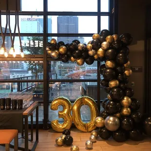 Black &amp; Gold Balloon Garland