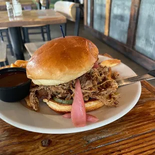 Pulled pork sandwich