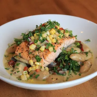 BEER ROASTED SALMON
7oz Atlantic salmon, sweet corn vierge, wheatberry, arugula, tomatoes, bacon, &amp; giant butter beans