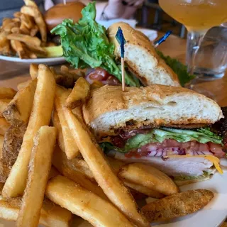 Turkey & Guac Sandwich