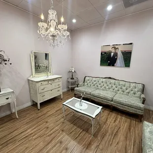 Girls get ready room