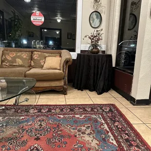 Waiting for 2 go food!