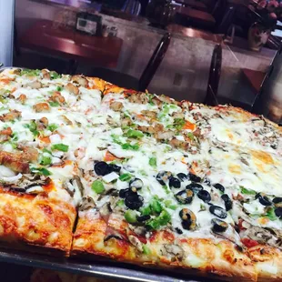 Daily Sicilian (Square) By The Slice . Meat Combo,Veggie Combo ,Mushroom, Chesse &amp; Pepperoni! EveryDay Specials 11am - 4 Pm