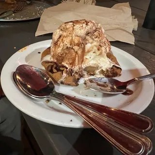 Chocolate Chip Cookie