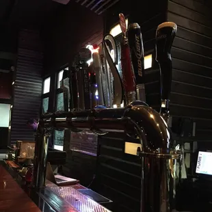 12 taps including Presidential IPA