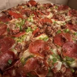 Deluxe Pizza