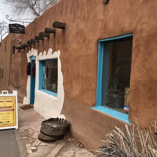The Upper Crust is right next door to Santa Fe's oldest home. It's a free little museum. Worth a quick stop.