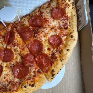 $22 for a pepperoni pizza that is on par with Little Ceasar's. Pass.