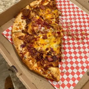 BBQ Chicken Pizza with Bacon