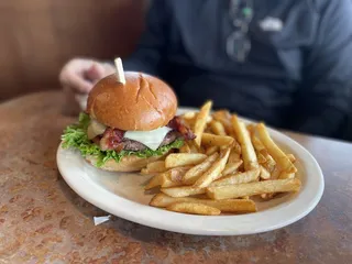 Huckleberry’s: Breakfast & Lunch