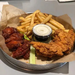 fried chicken, chicken, chicken wings and fried chicken, bbq chicken, chicken wings, bbq wings, fried chicken wings, food, poultry