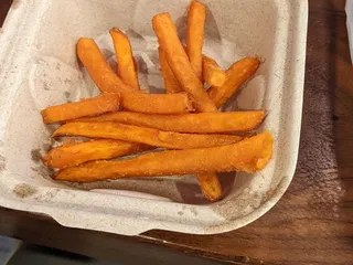 Q Tavern