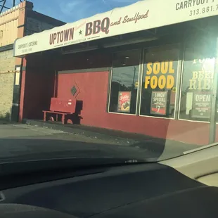 Great spot for soul food and rib tips!!!