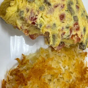 Crispy hash browns and a delicious made-to-order omlette
