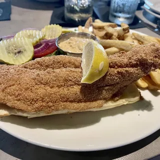 Cornmeal Encrusted Basa Fish Sandwich