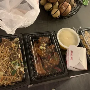 Your Choice of Lo Mein, General Tso&apos;s Chicken, Eggflower Soup, Uptown Rangoon, Steamed Rice - delivered within 30 minutes and so good!