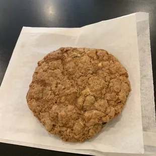 Oatmeal white chocolate chip cookie