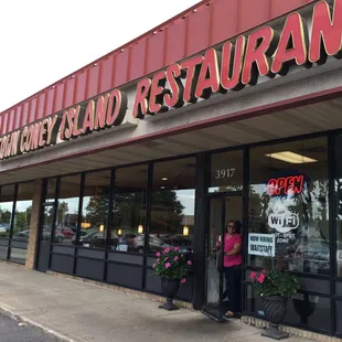 Exterior in small shopping center.