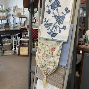 We have some beautiful table runners.