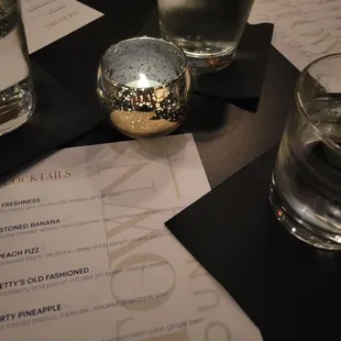 Cute menus and candles!
