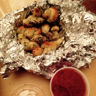 Garlic Knots, lots of oil coming out of these bad boys, but pretty good - 7 out of 10