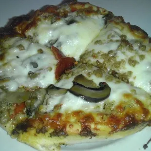 Little Joe w/ sausage, pepperoni, and mushrooms.