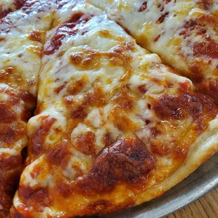 Look how perfectly cooked this pizza is.