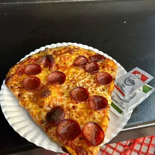 Pepperoni pizza