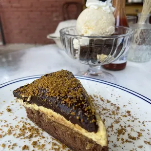 Chocolate mousse with pistachio crumble