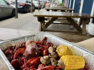 Tracey's Original Irish Channel Bar