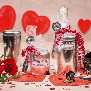 Our custom gift-wrapped airtight canisters filled with your choice of tea make a great gift.