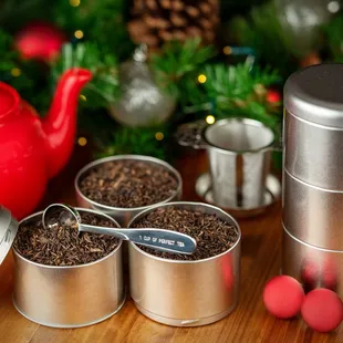 Our three-tier airtight canister can hold three different teas.