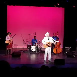 Hank Williams Sr. still lives!
