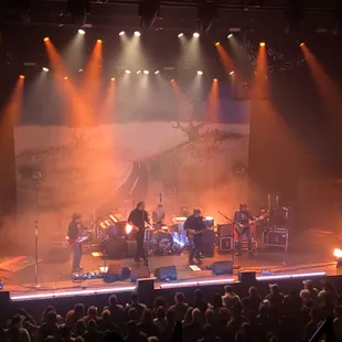 Clear view from the upper floor reserved seats!