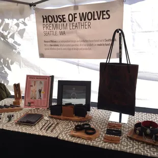 www.houseofwolves.com