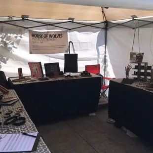 www.houseofwolves.com