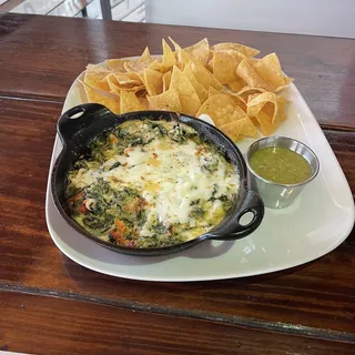 Baked Spinach Artichoke Dip