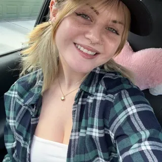 Sabrina T.