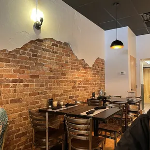 RESTAURANT SEATING
