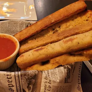 Focaccia bread with marinara