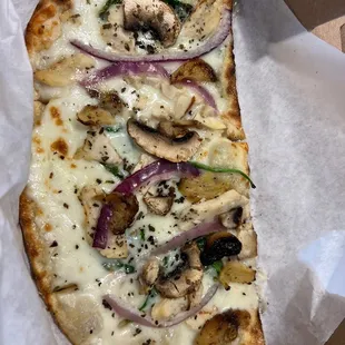 1/2 White Mushroom Pizza